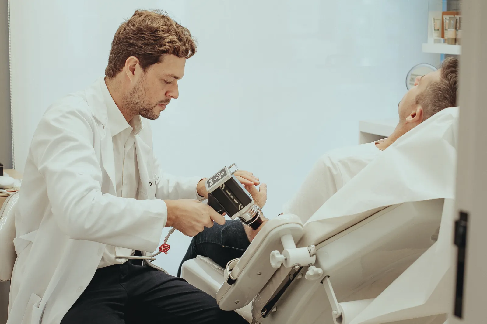 Avaliação dermatológica de pele